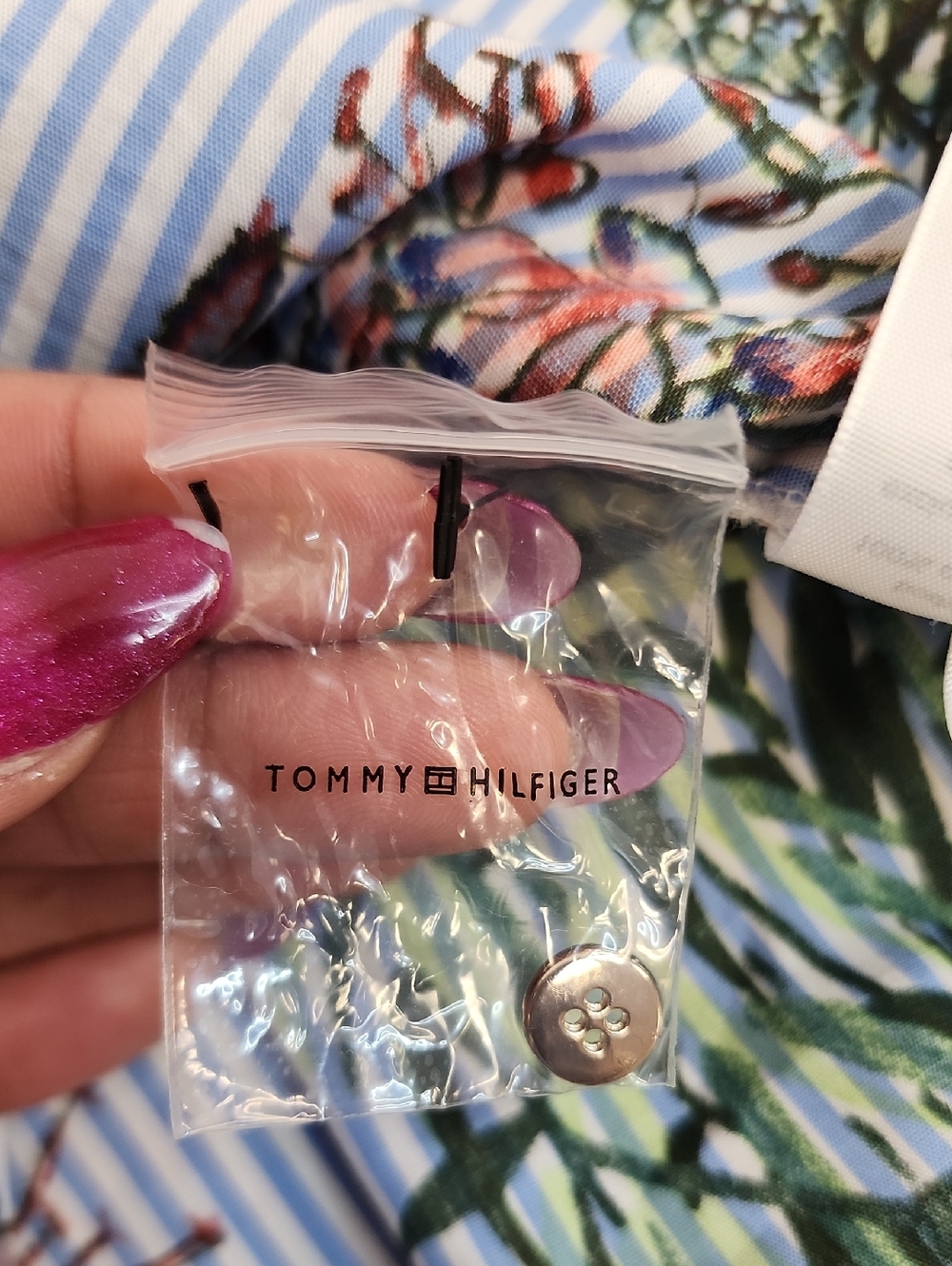 Tommy Hilfiger Off Shoulder Blouse Blue Stripe Floral Long Sleeve Size Medium - Picture 12 of 12